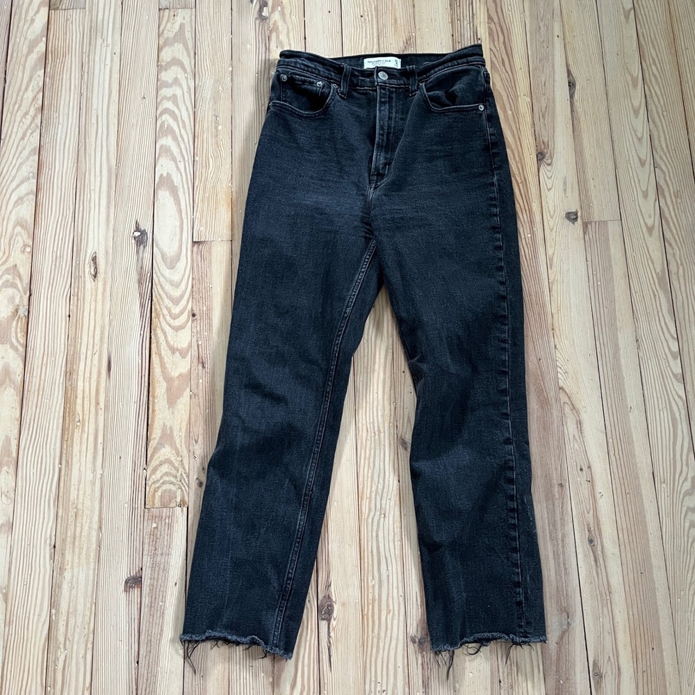 Abercrombie & Fitch The Ankle Straight Ultra High Rise Jeans Black Raw Hem 27/4R